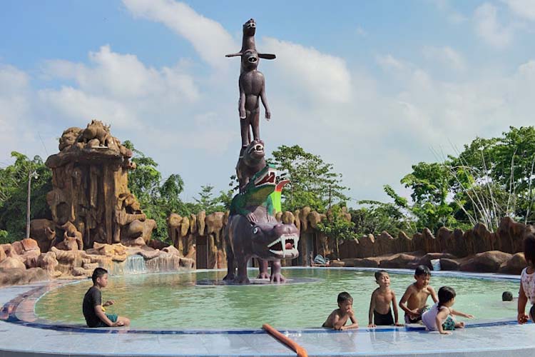 kolam renang bima utomo foto