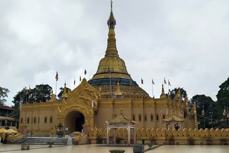 tempat wisata di medan Taman Alam Lumbini